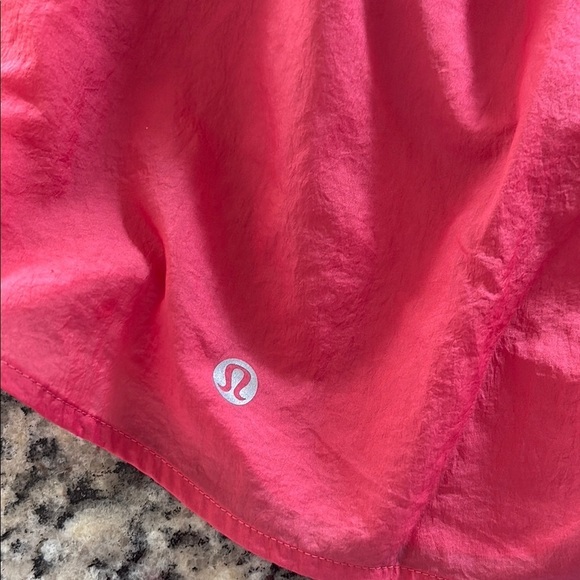 Lululemon Athletica Pink Dolphin Hem Running Shorts XXXS NWT - Picture 7 of 8
